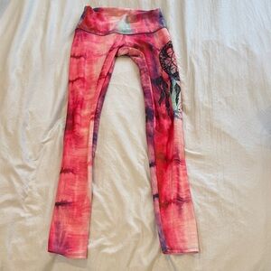 Onzie high rise Pink Red Tie-Dye Leggings with Dreamcatcher Print